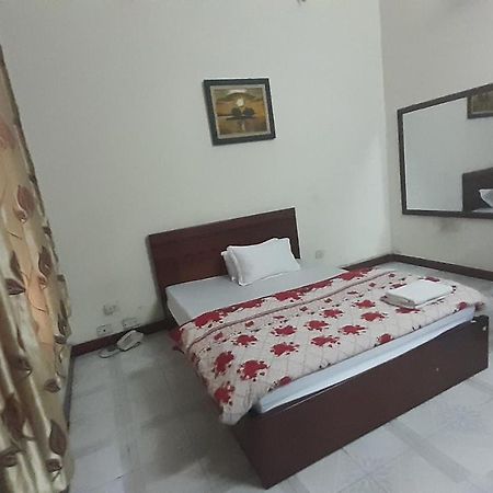 Oyo 681 Hoang Lan Guesthouse 河内 外观 照片