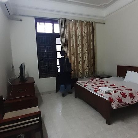 Oyo 681 Hoang Lan Guesthouse 河内 外观 照片