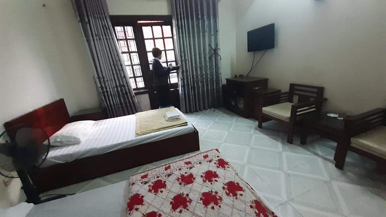 Oyo 681 Hoang Lan Guesthouse 河内 外观 照片
