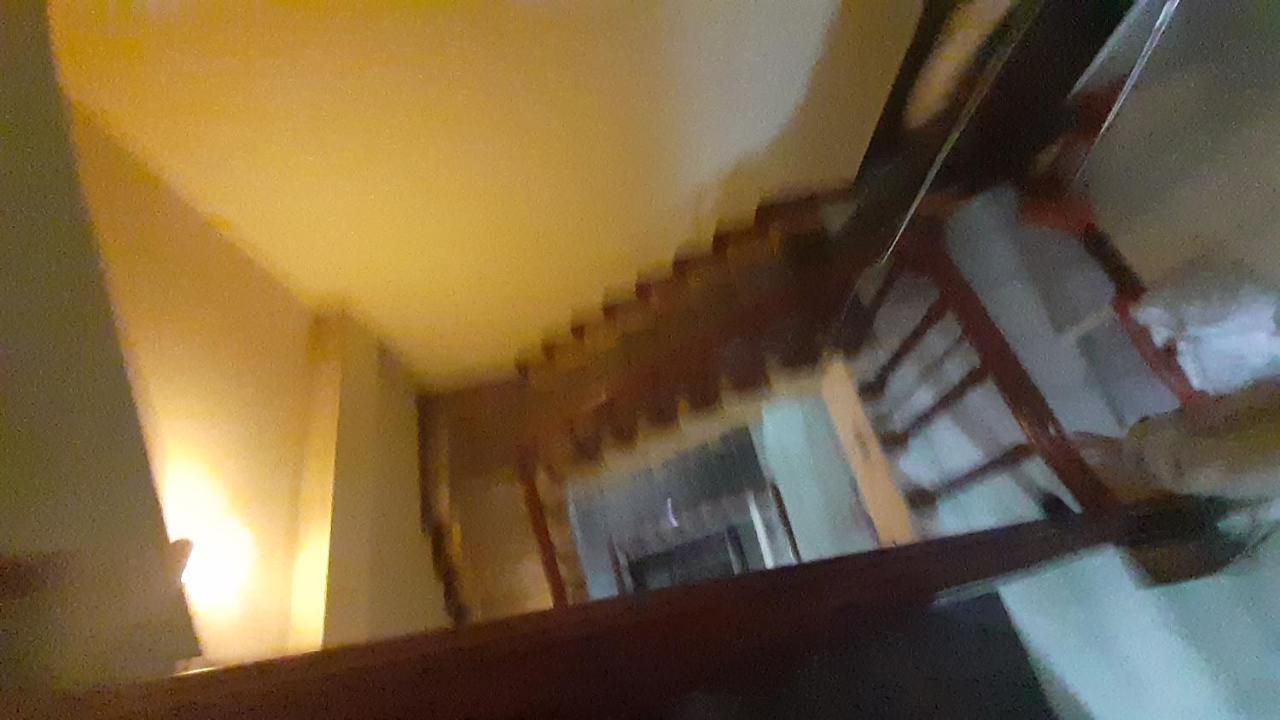 Oyo 681 Hoang Lan Guesthouse 河内 外观 照片