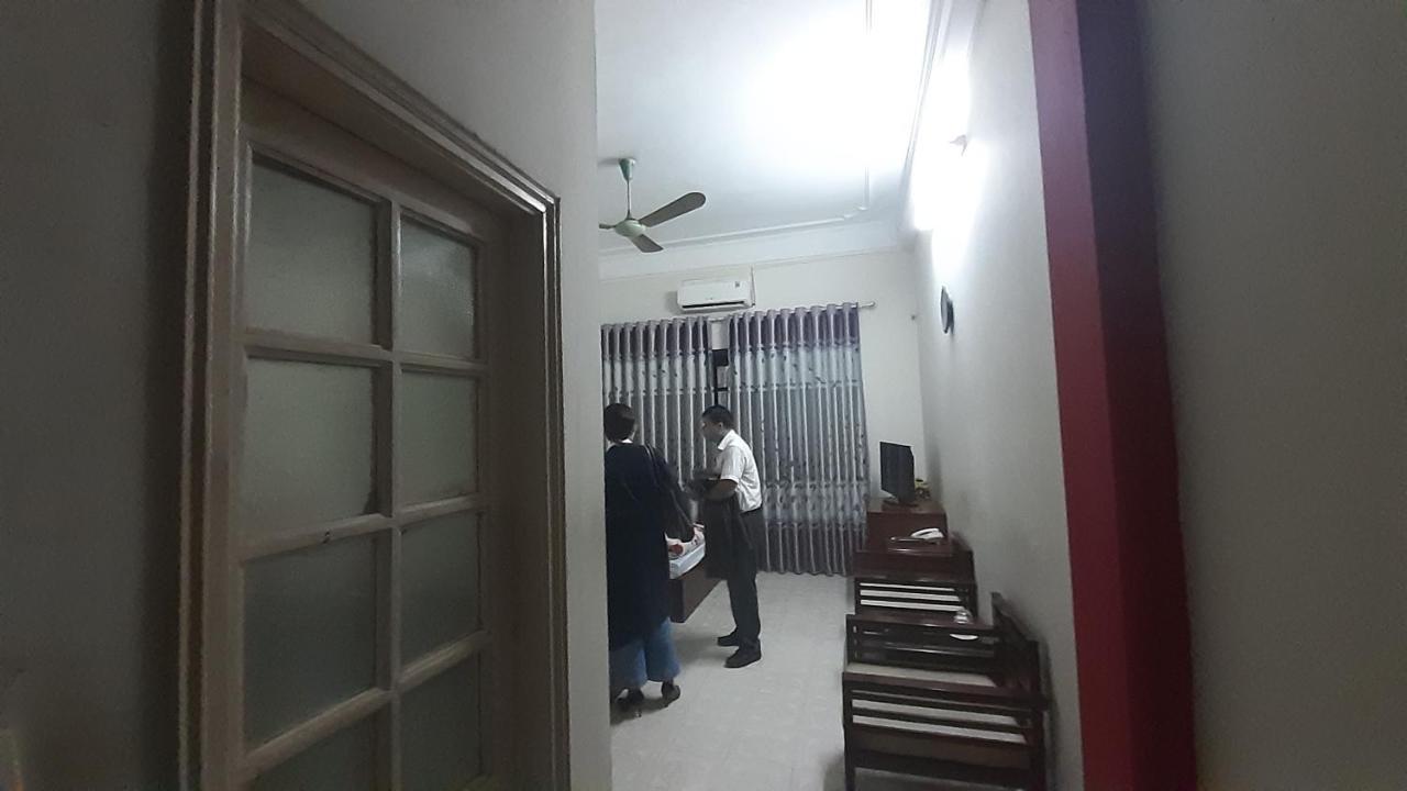 Oyo 681 Hoang Lan Guesthouse 河内 外观 照片